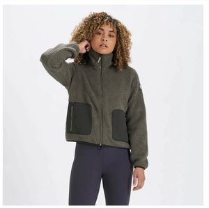Vuori Alpine Sherpa fleece size xs